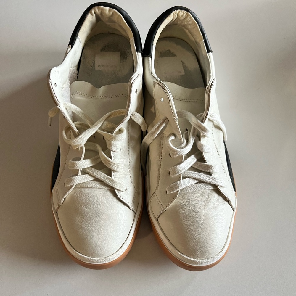 Dolce Vita Leather Sneakers – Size 9